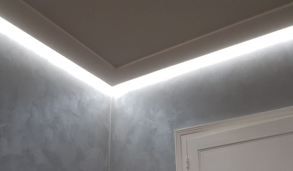 Rénovation, plafond sur mesure.